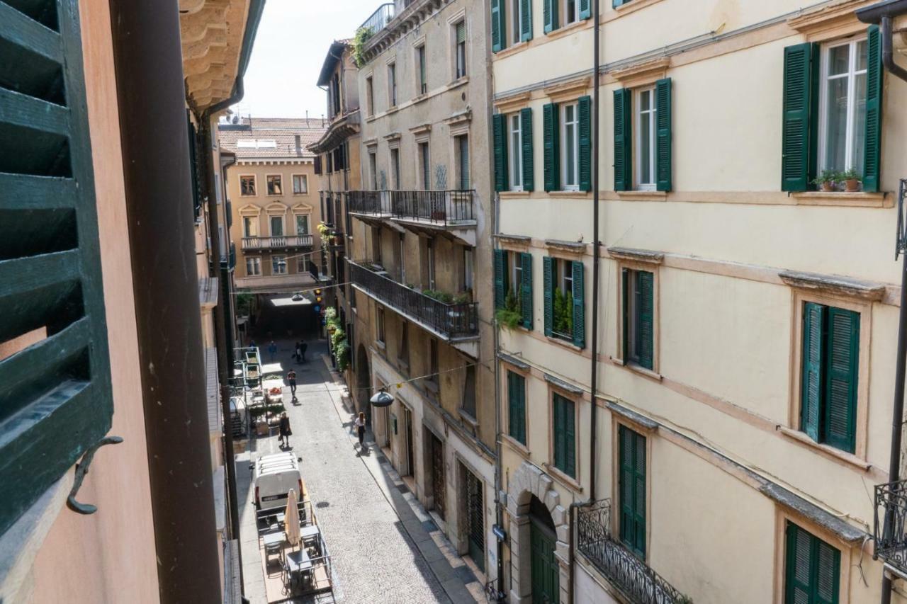 Domus Verona - Accogliente Residenza Rocchetto A 25Mt Da Piazza Erbe Exterior photo